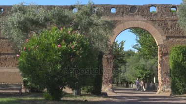 Hadrian'ın Villa Arkeolojik Sit, Roma İtalya duvar girişi