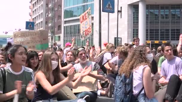 Milano Italia Maggio 2019 Raccolta Persone Sciopero Globale Futuro Milano — Video Stock