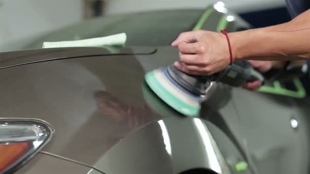 The process of polishing car body — Stock Video