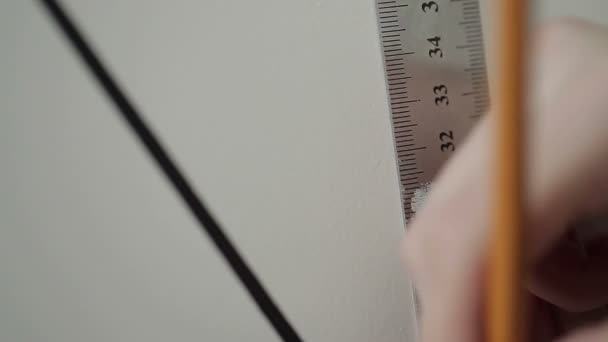 标尺上的女人建筑师绘图线 — 图库视频影像