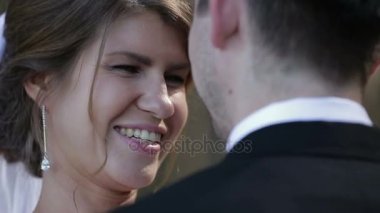 Güzel esmer gelin portre yüz yakın çekim