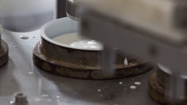 Ekşi krema yakın çekim imalatı