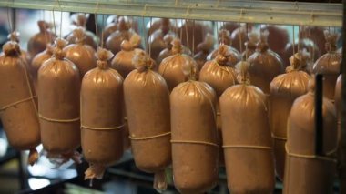 Et endüstrisinde sosis üretimi