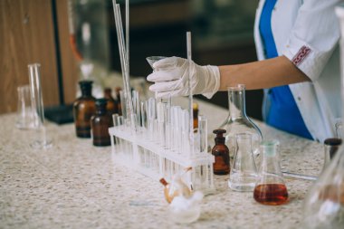 Laboratuvar şişelerde Eczanesi