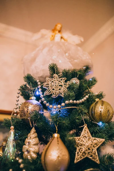 Decorações de Natal em abeto — Fotografia de Stock