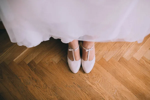 Beautiful wedding shoes — Stock Photo, Image