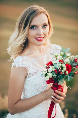 Güzel gelin niteliğine