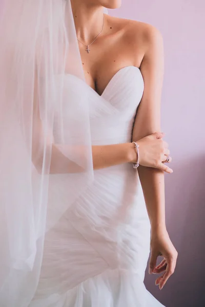 Pengantin dalam gaun pengantin putih — Stok Foto