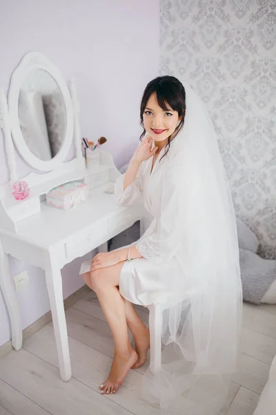 Junge Braut Beim Make Hause — Stockfoto