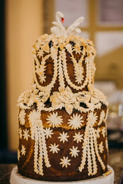Ukrainian wedding bread. Traditional wedding symbol