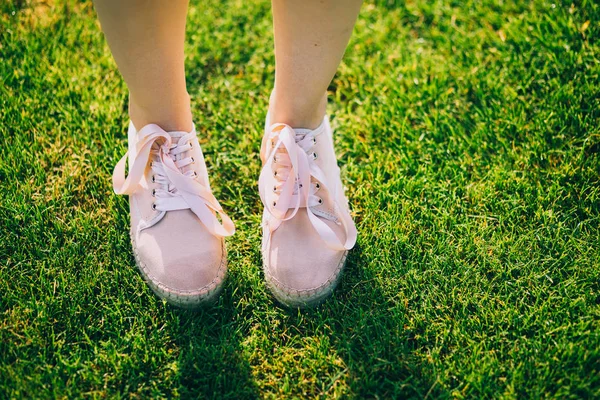 Pink Sneakers Woman Legs Grass Sunny Summer Day — Stock Photo, Image