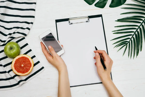 Weibliche Handschrift Text Notizblock Lebensstil Oder Geschäftskonzept — Stockfoto