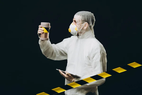 De epidemioloog verzamelt monsters voor infectie in de infec — Stockfoto