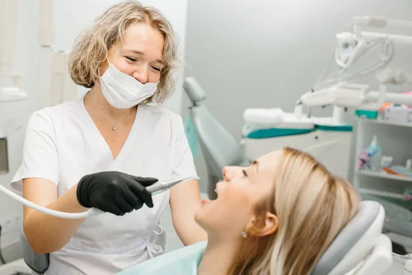 Medical Dentist Procedure Teeth Polishing Clean — Stock Photo, Image