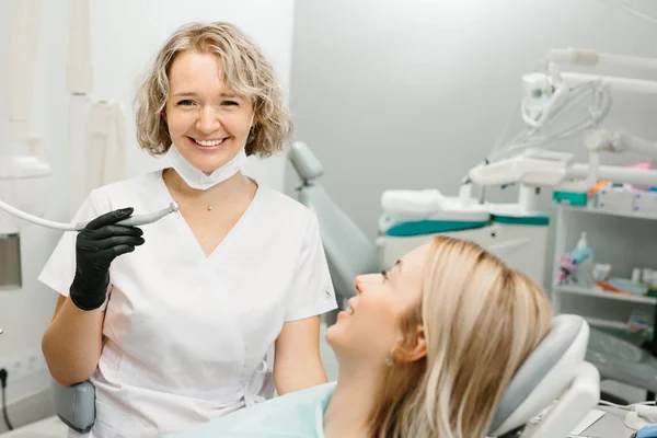 Medical Dentist Procedure Teeth Polishing Clean — Stock Photo, Image