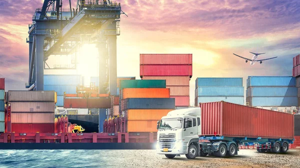 Logistică import export de fundal și industria transporturilor — Fotografie, imagine de stoc