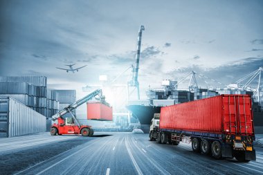 Lojistik ithalat ihracat arka plan ve ulaşım sanayi konteyner kargo yük gemisi