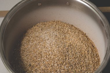 Arpa malt yakın çekim öğütülmüş taneleri. Craft gelen bira bira 