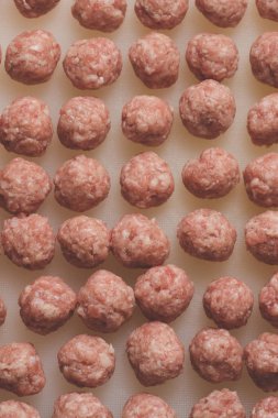 köfte yakın çekim. Üstten Görünüm. çorba köfte ve makarna hazırlık