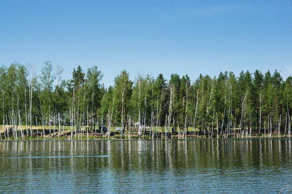 Férias Natureza Vista Para Lago Com Água Limpa Azul Claro — Fotografia de Stock