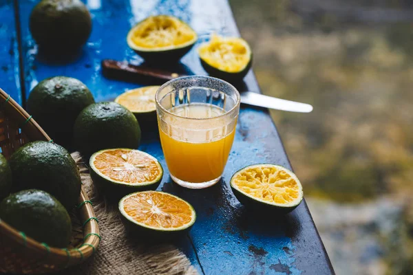 Jeruk dan jus jeruk — Stok Foto