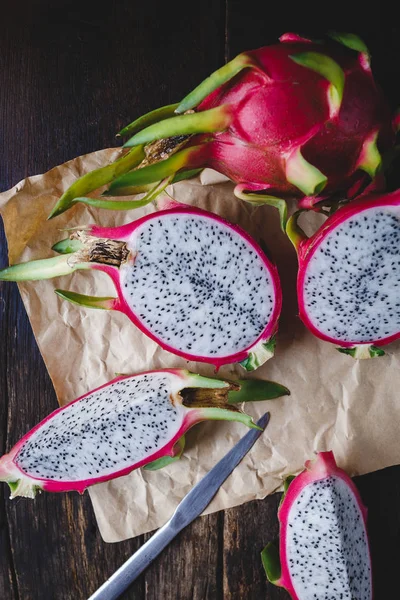 Frutas frescas de dragão — Fotografia de Stock