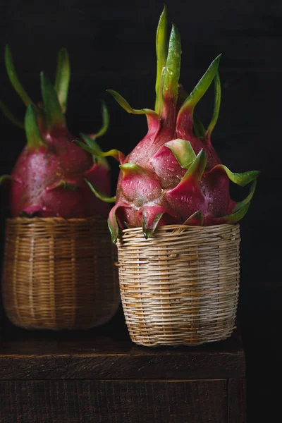 Frutas frescas de dragão — Fotografia de Stock