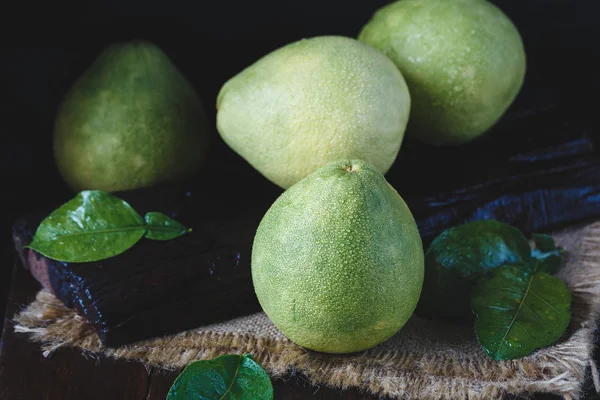 Yeşil Pomelos. Viet Nam meyvelerden — Stok fotoğraf