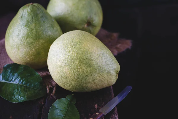 Zöld pomeló. Gyümölcs a Viet Nam — Stock Fotó