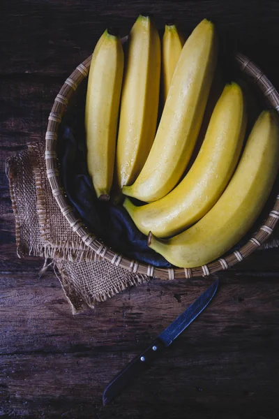 Bananes jaunes fraîches — Photo