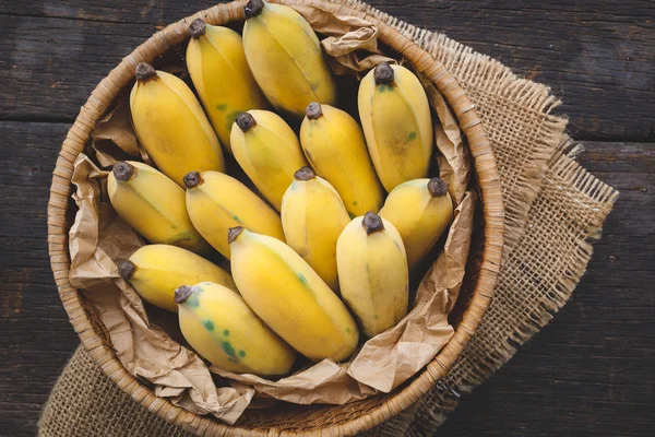 Friss, érett banán — Stock Fotó