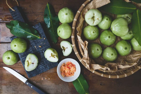 Manzanas frescas de montaña —  Fotos de Stock