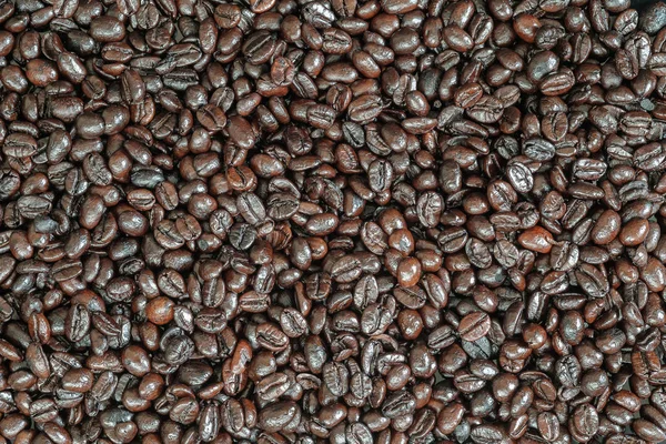 Жареный кофе в зернах. — стоковое фото