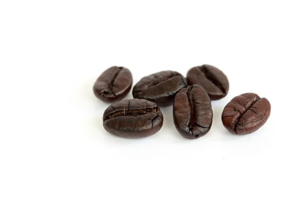 Жареный кофе в зернах. — стоковое фото