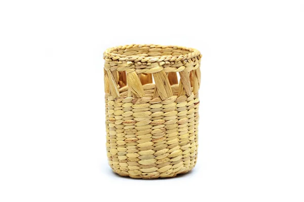 Una cesta de mimbre . — Foto de Stock
