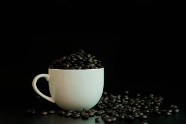 Kavrulmuş kahve çekirdeği..