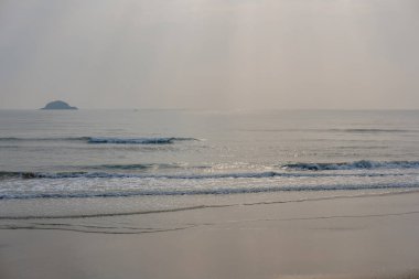 Sabah denizde Beach.