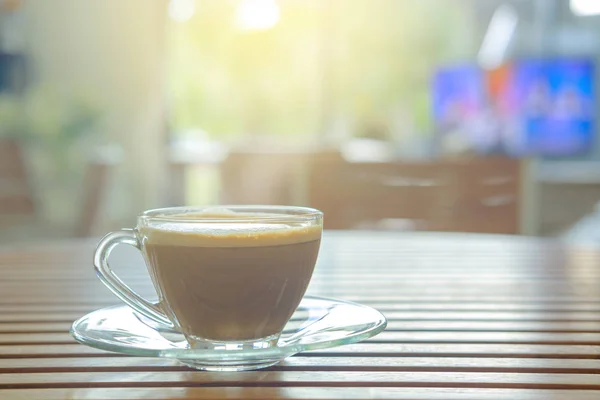 Gorąca kawa w kawiarni — Zdjęcie stockowe