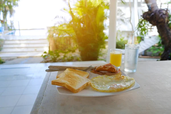 Desayuno en la mesa . — Foto de Stock