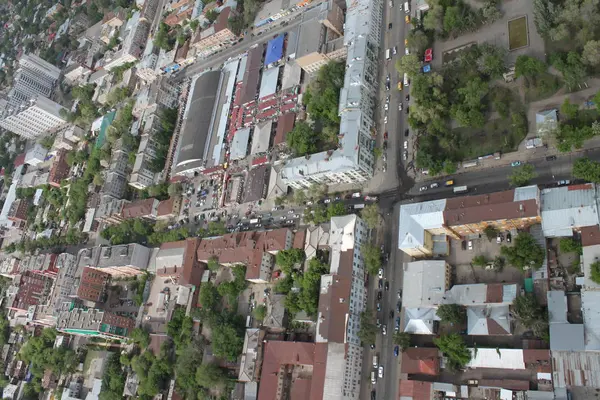 Barrios residenciales de la ciudad de Samara desde la altura del vuelo de las aves — Foto de Stock