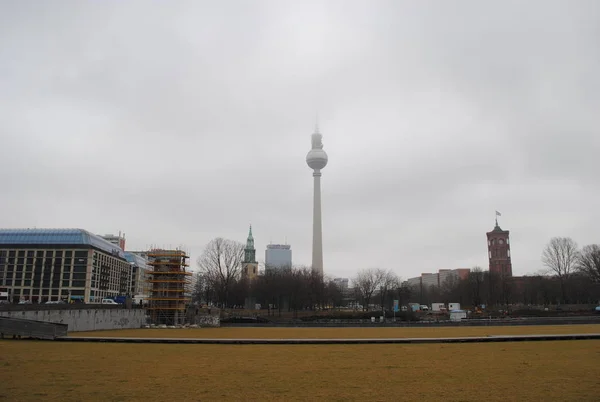 The architecture of the city of Berlin. The city's skyline. — Stock Photo, Image