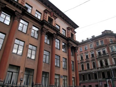 Şehir St. Petersburg kentsel topluluğu bir parçası