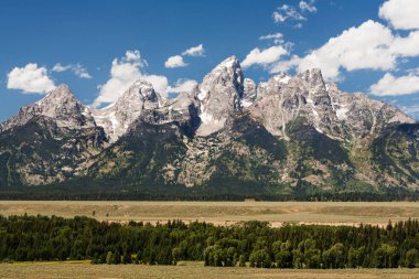 Pürüzlü Grand Teton Dağları doruklarına