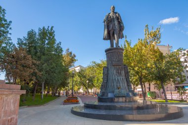 Sretensky Bulvarı, Moskova teknoloji mühendisi bir anıt