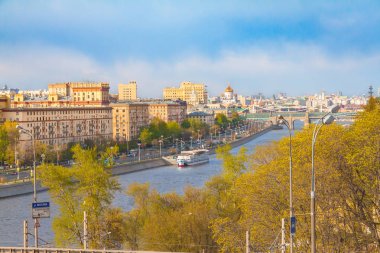 Moskova Nehri, Frunzenskaya dolgu, tapınak İsa'nın kurtarıcı ve Andreevsky Köprüsü, Moskova peyzaj sonbahar görünümü