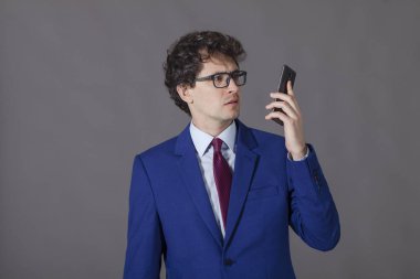 Entellectual adam kötü mesaj var