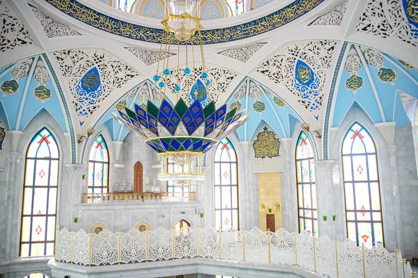 2017 年 1 月 21 日に、ロシアのカザンでクル シャリフ モスクのカザン, ロシア連邦 - 1 月 21 日: インテリア — ストック写真