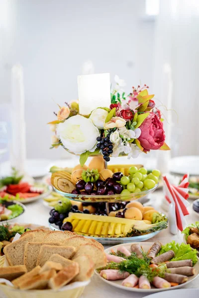 Decorated party table — Stock Photo, Image