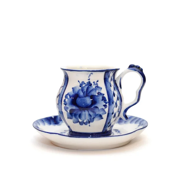 Porselen kupa ve fincan tabağı Gzhel, tarzında izole — Stok fotoğraf