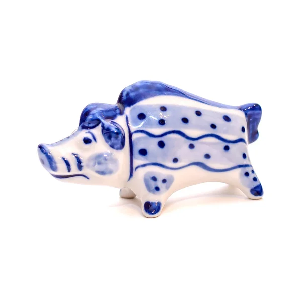 Figura de porcelana de un cerdo, jabalí en estilo Gzhel —  Fotos de Stock